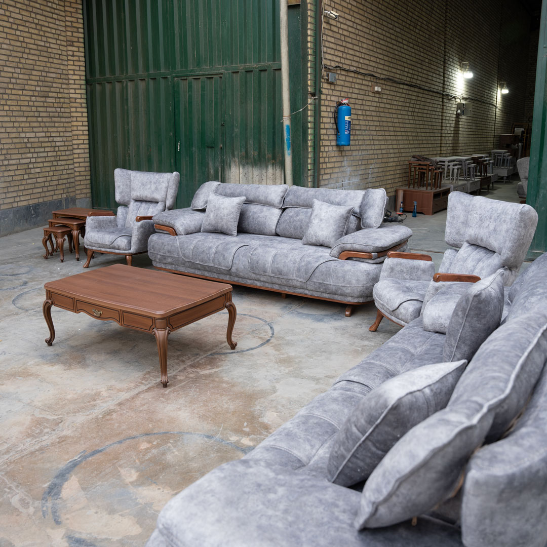 مبل راحتی کینگ با رنگ طوسی روشن